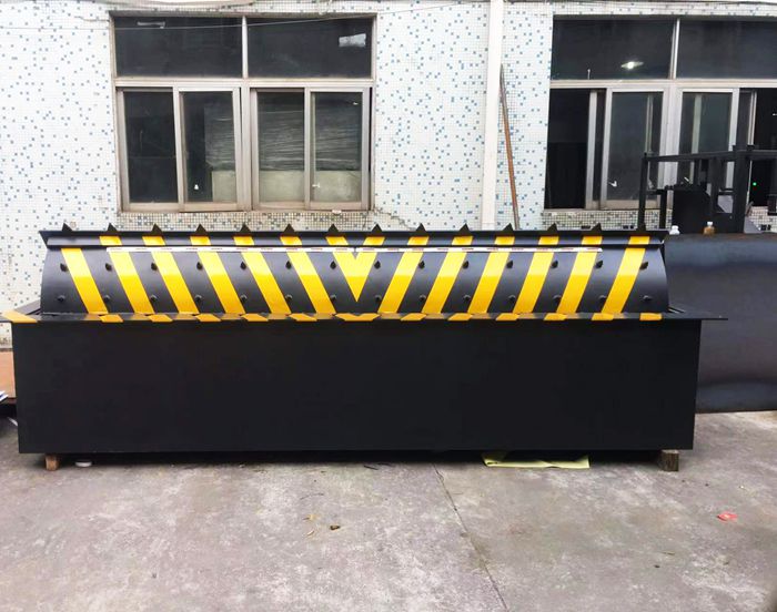 2023 hot selling type IP68 waterproof automatic road parking barricades hydraulic road blocker traffic equipment