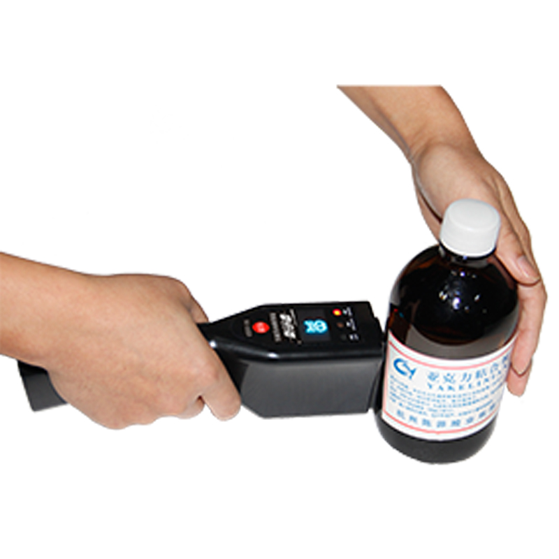 Handheld dangerous liquid detector